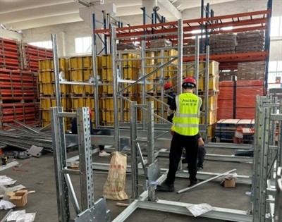 Wara l-Keni: Jracking's 4-Way Shuttle Rack Test Build